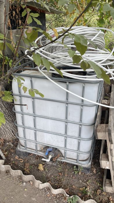 Продам куб для воды