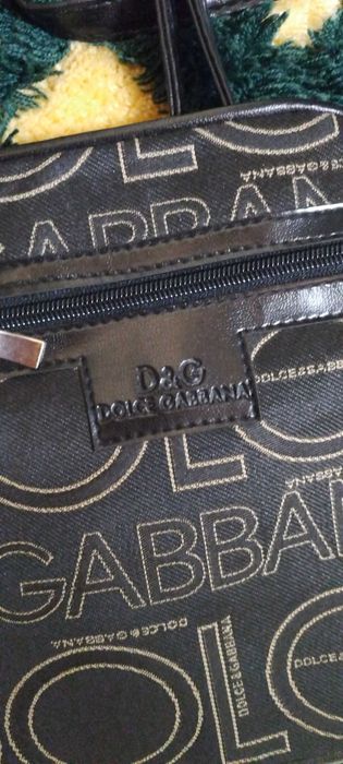 Gentuta neagra unisex, pentru adolescenti cu: Dolce&Gabbana! Purtat 1