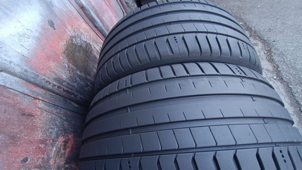 245/40/18 Michelin
