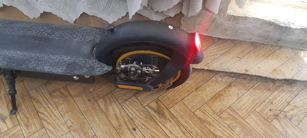 Электросамокат e9g elektrosamokat