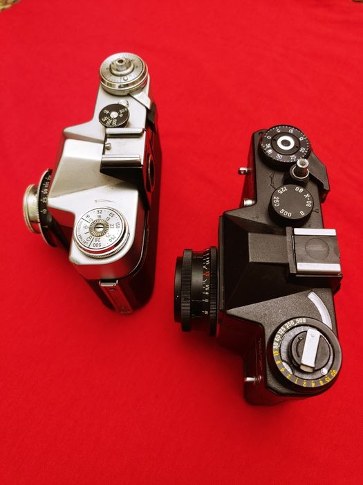 Фотоаппарат Зенит ЕТ и Зенит В нерабочие для фона