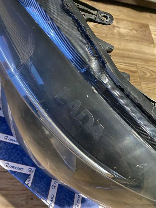 Фары для Lada Vesta