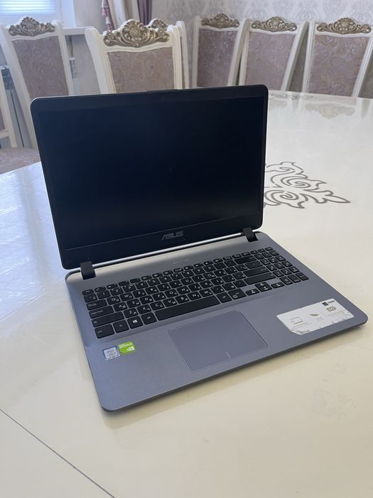 ipad 7th generation и ноутбук Asus