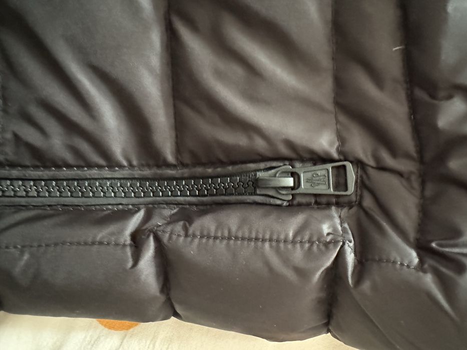 Jacheta bluza Moncler barbati size 3(L)
