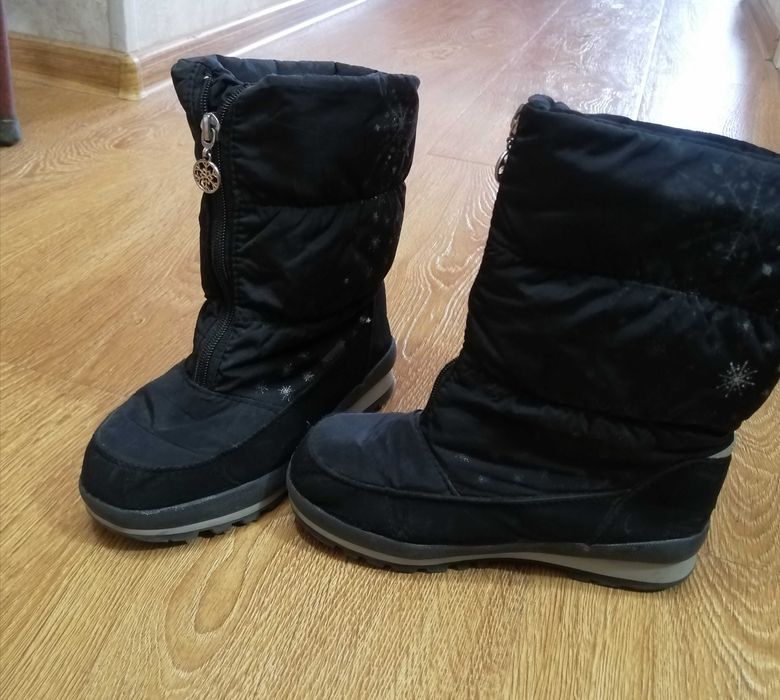 Детская обувь в идеальном состояние