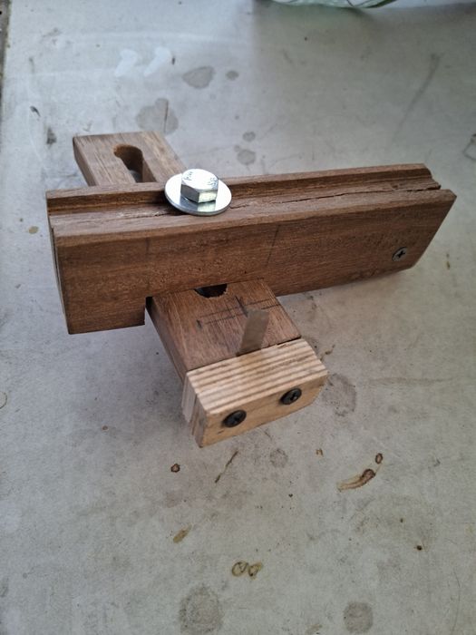 Продается приспособления для нарезки кожанных полос на ремни