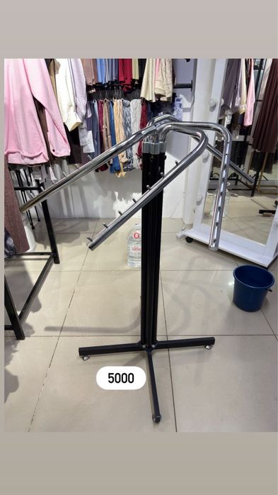 Стойка вешалка для одежды