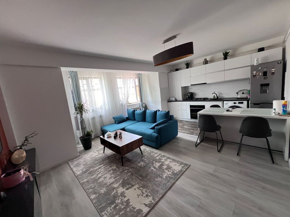 Proprietar inchiriez apartament cu 2 camere complet utilat cu loc de parcare