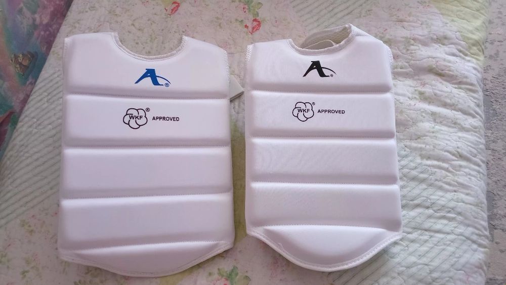 Срочно продам нагрудники