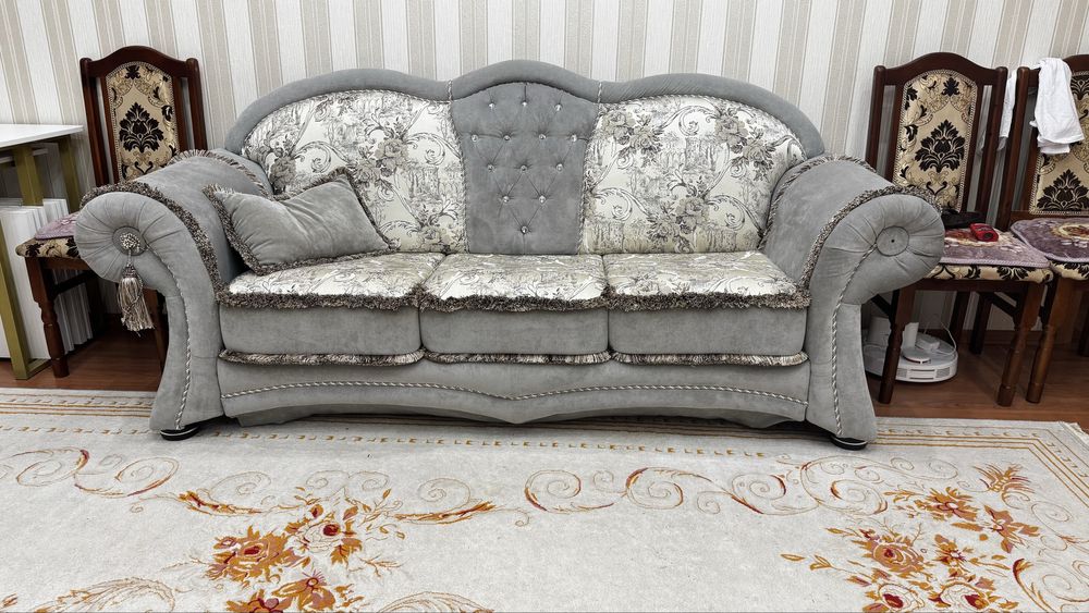 Продам мягкий гарнитур