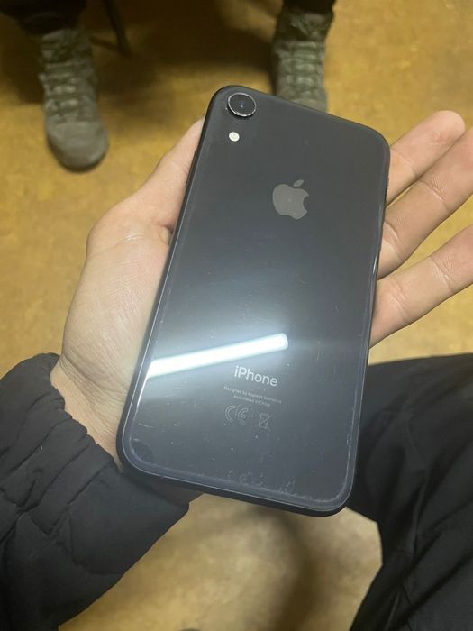В продаже айфон xr