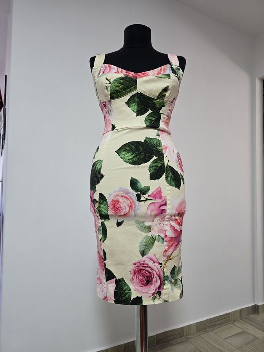 Rochie midi cu corset, model D&G, imprimeu trandafiri din bumbac