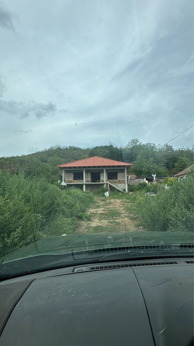 Constructii case la rosu sau la cheie si tot ce tine de constructii