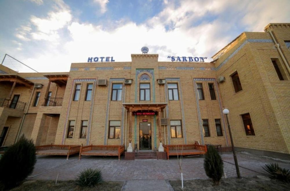 Хива Сарбон хотел