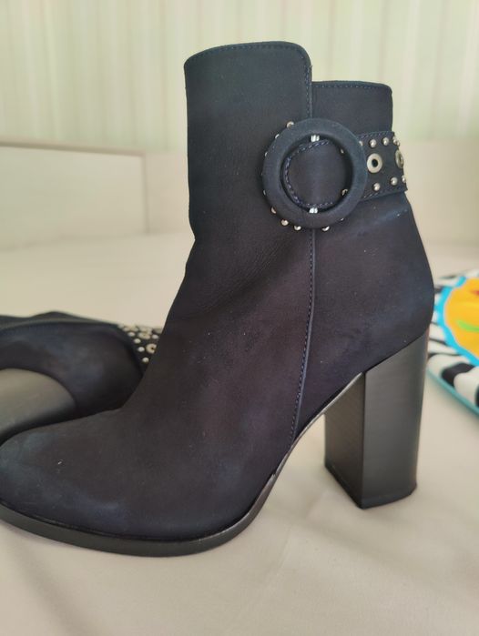 Боти тъмно сини 35 номер Gianni