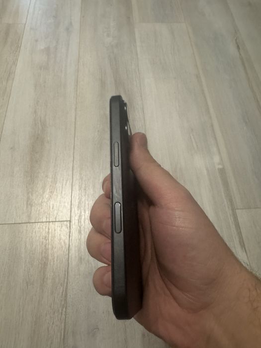 Iphone 16 256 GB - baterie 100%