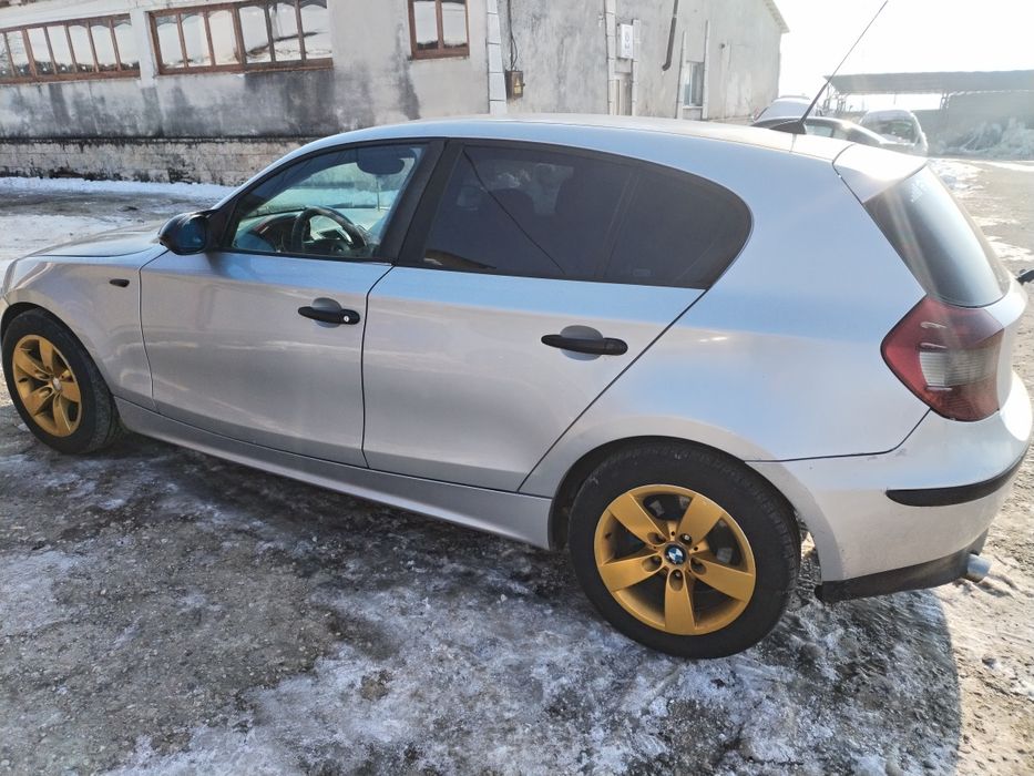 Dezmembrez BMW seria1 e87 118D