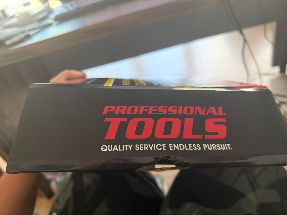 Лапи за стъкло ,за дограма и коли