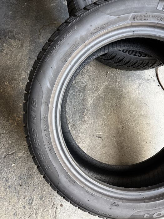 2 anvelope iarna 215/55/18 , Pirelli , 6 mm !