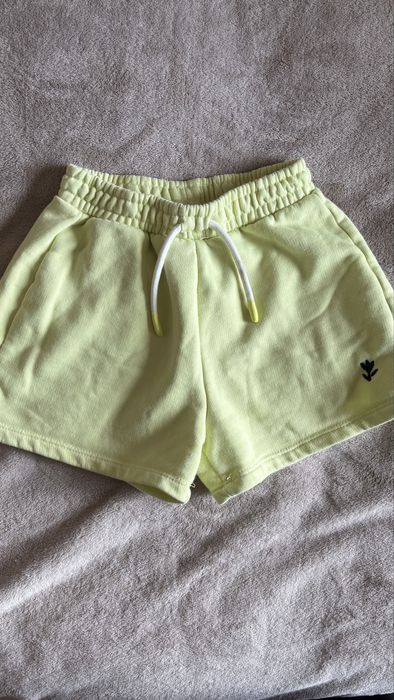 Дрешки за момиче Zara, Benetton и др.