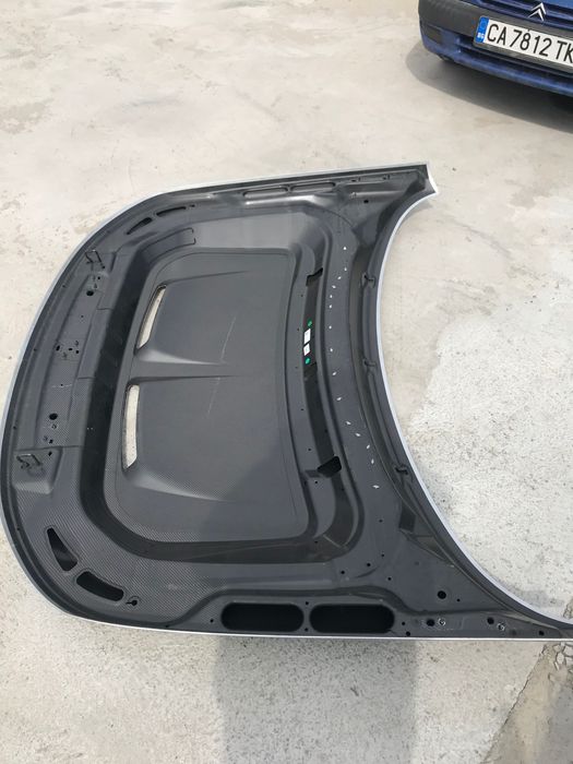 Карбонов преден капак за Range Rover Sport