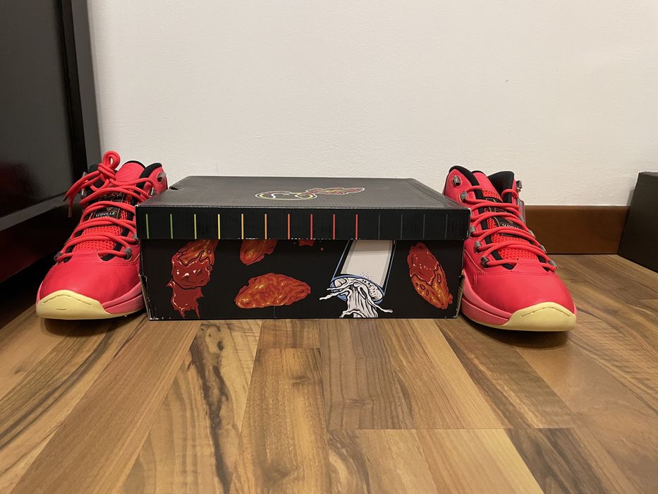 Adidas papuci bascheti Reebok Question Mid Hot Ones Allen Iverson 44,5