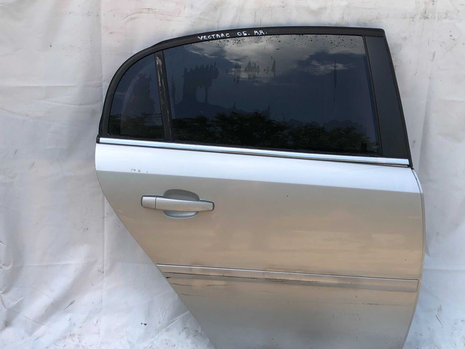 Задна дясна врата Opel Vecra C Estate 2002г