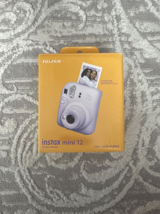INSTAX mini 12 camera
