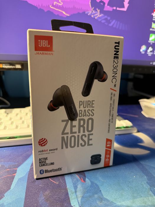 Casti wireless JBL TUNE 230NC