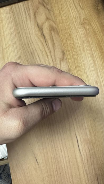 Iphone 11 64 gb, айфон 11 идеальный