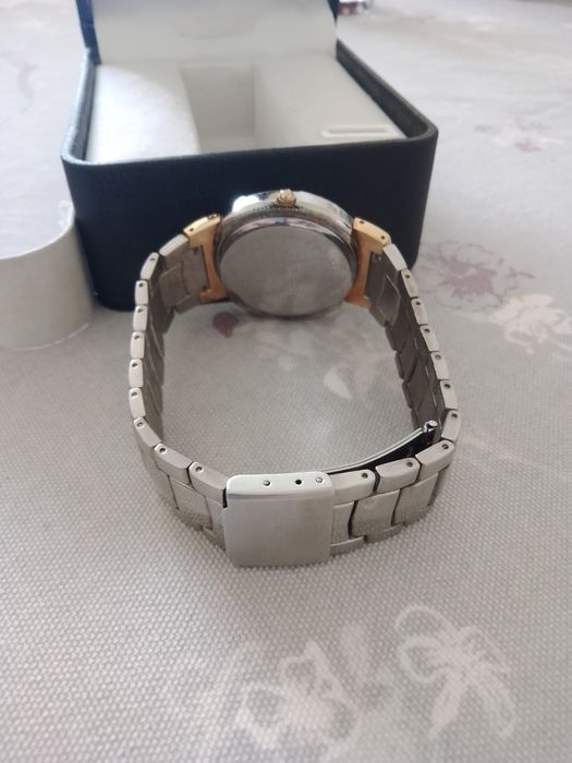 Часовник Esprit 110лв. и Pierre Cardin 80лв.