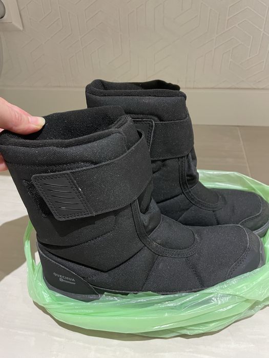 Апрески Декатлон 35 номер, обувани точно 2 пъти