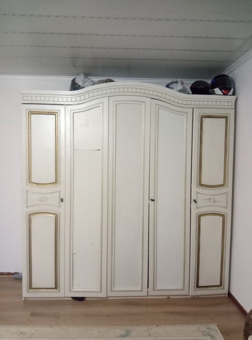 Продам шифонер 5 дверный