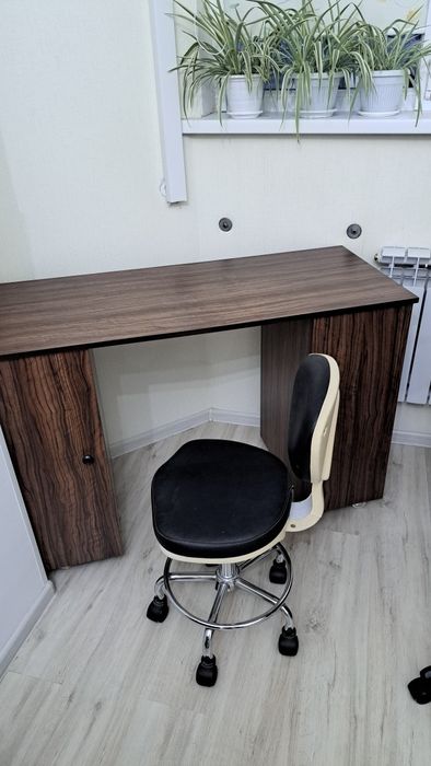 стол со стульчком