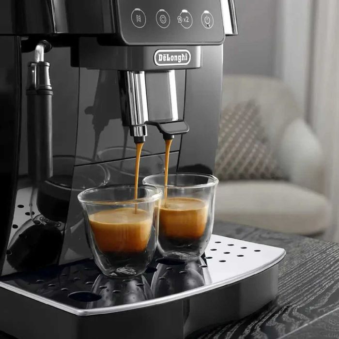 Кофемашина DeLonghi со склада первый руки с гарантиями доставка бонус