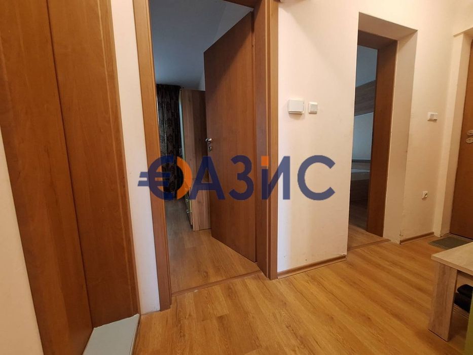 Продава се Тристаен апартамент в к.к. Слънчев бряг - 93 кв.м за 1065 €/кв.м - Снимка #9