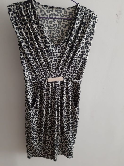 Продам  вечерние  платья все за 2500