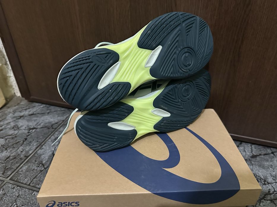 ASICS Gel Rocket 12