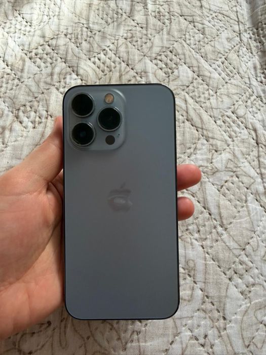 Продам айфон 13 про