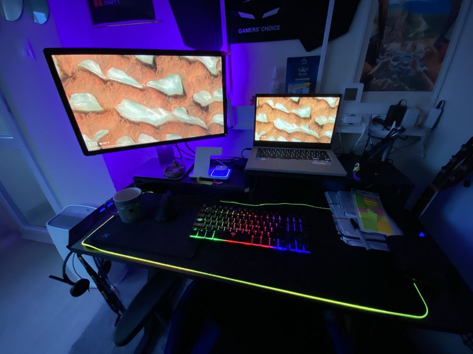 Гейминг бюро LINDHOLM с LED