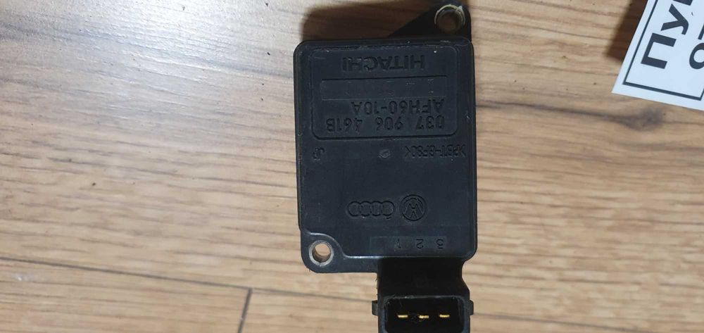 Дебитомер hitachi  AFH60-10A VW Seat Audi