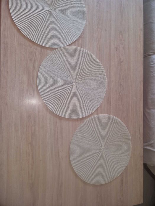 Холна маса без забележки