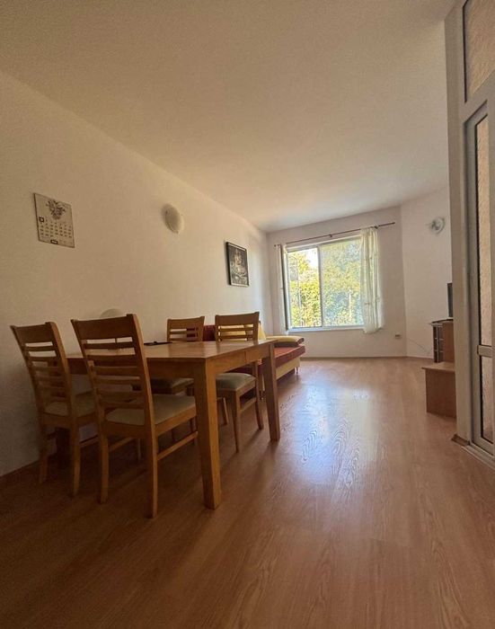 Двухстаен апартамент в Бяла с изглед на морето и природата