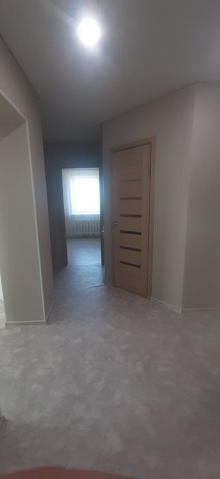 Продам квартиру  район военного института.