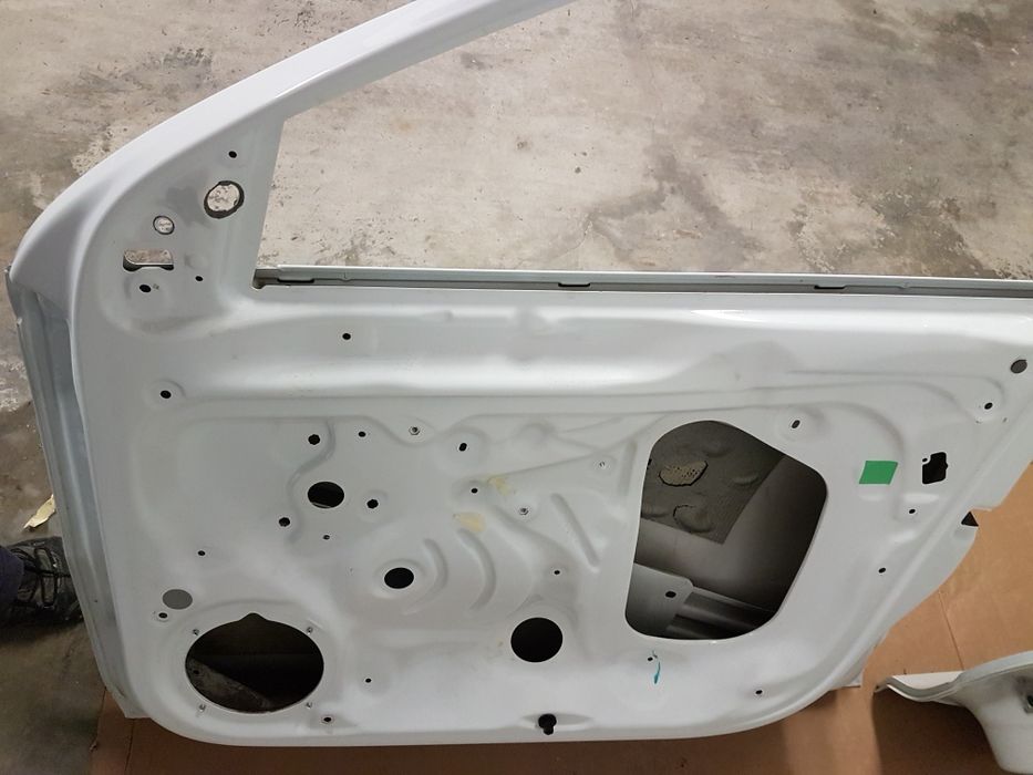 Шкода Рапид врати