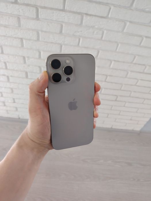 iPhone 16 pro max 256 titanium