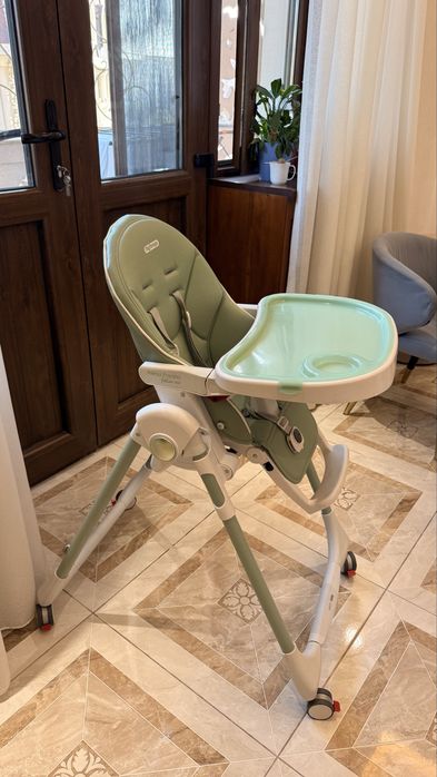 Продаю детский стул для кормления Peg Perego Prima Pappa