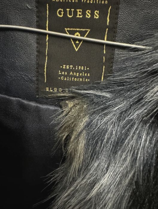 Haina de blana Guess