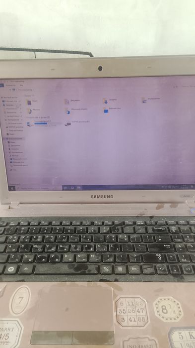 Notebook sotiladi Samsung