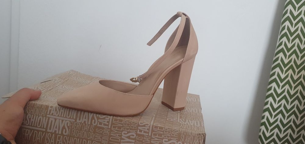 Pantofi eveniment dama marimea 39